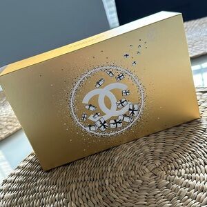 CHANEL Holiday 23 Limited Edition